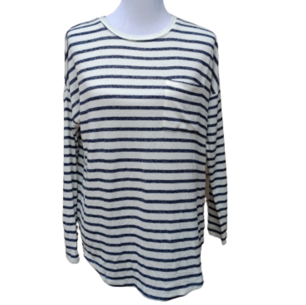 Old Navy Knit Striped Top White Blue 206795 Long Sleeve Drop Shoulder Casual
